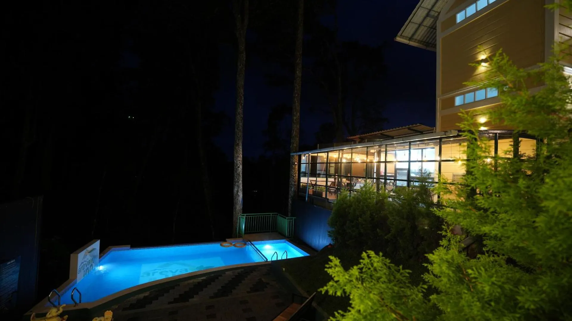 Areva Inn Plantation Resort Munnar With Pool By Voye Homes
